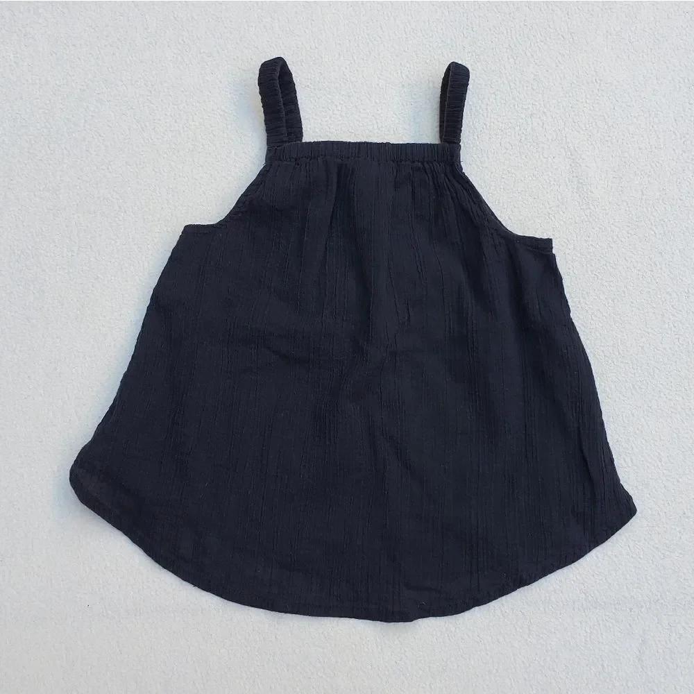 Old Navy black flowy open back tank top Size 4T
